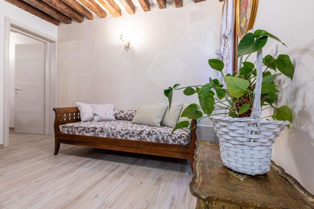 Apartment Con Giardino Privato, In Centro, Vicino Stazione *